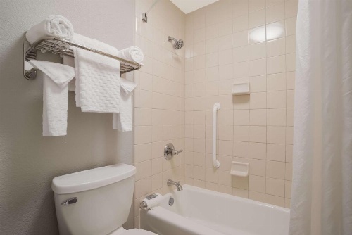 Best Western Flagship Inn image 9